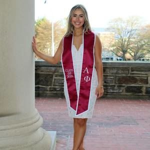 Meet your Posher, Christina